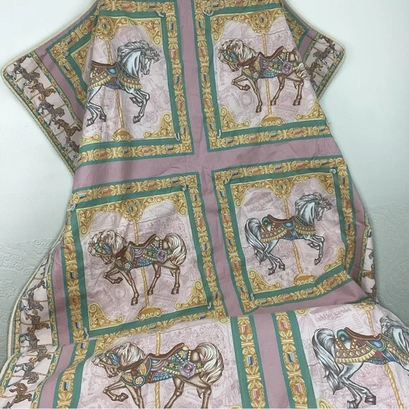Handmade vintage lap quilt blanket carousel horses print 40.5” x 37” - Picture 2 of 11